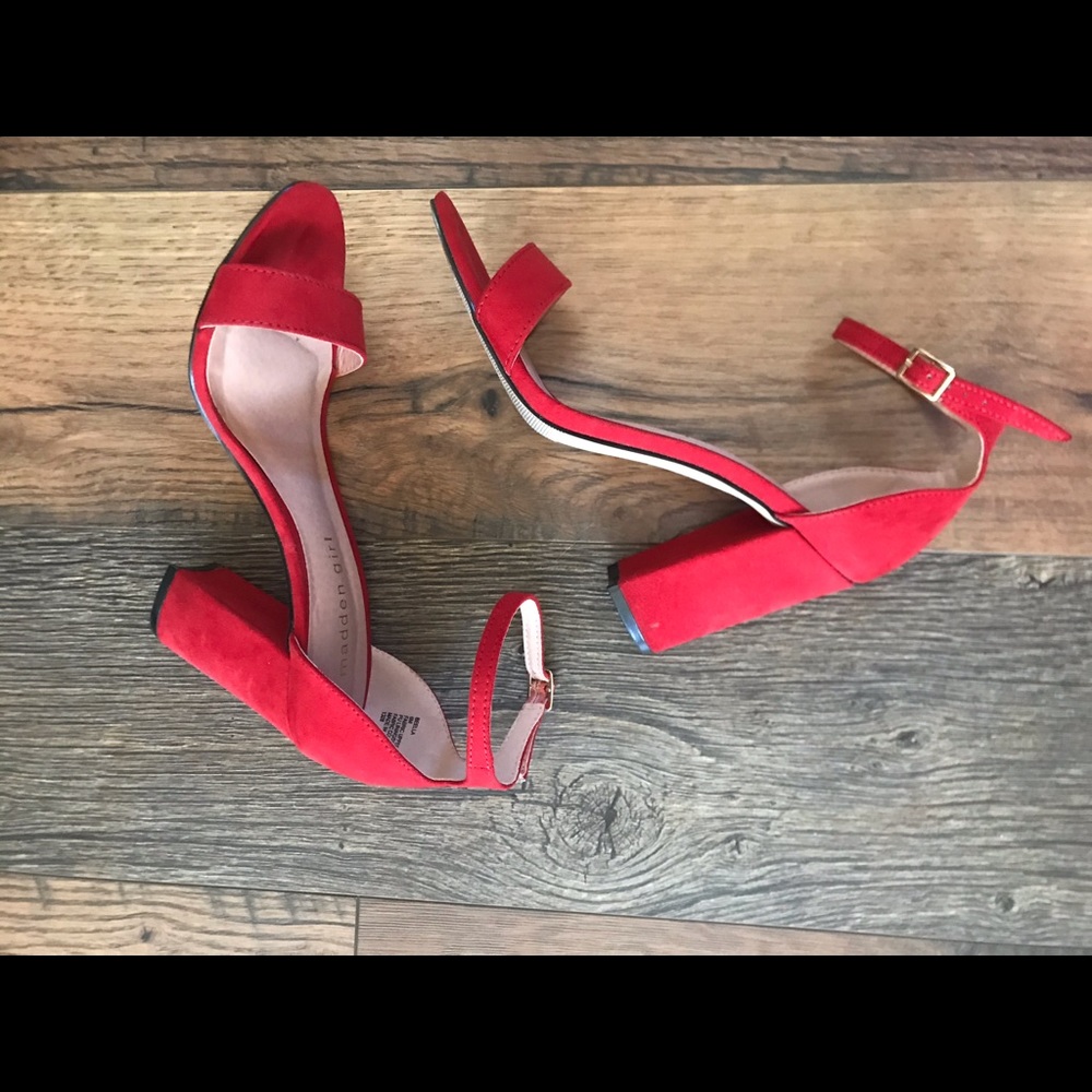 Madden Girl Red Shoes - Picture 3 of 5
